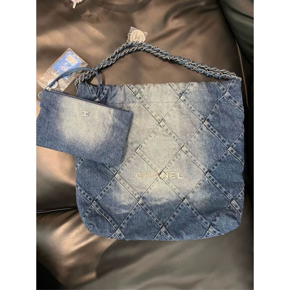 Chanel Women Pre-Loved Bag Brand New Condition